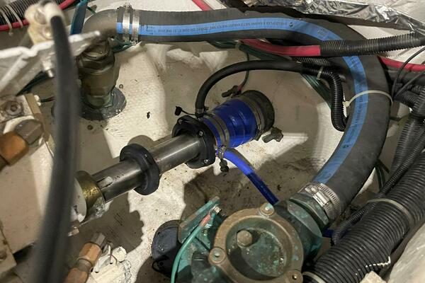 Here  There  and Everywhere 46ft Carver Yacht For Sale