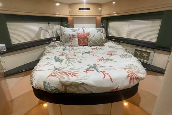 Here  There  and Everywhere 46ft Carver Yacht For Sale