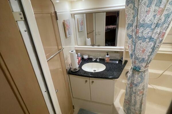 Here  There  and Everywhere 46ft Carver Yacht For Sale