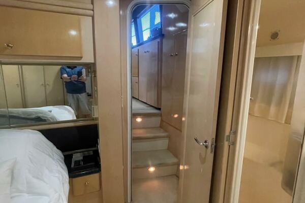 Here  There  and Everywhere 46ft Carver Yacht For Sale