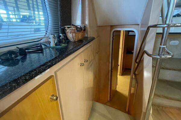 Here  There  and Everywhere 46ft Carver Yacht For Sale