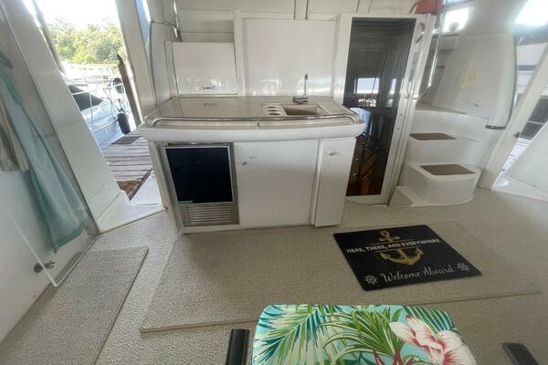 Here  There  and Everywhere 46ft Carver Yacht For Sale