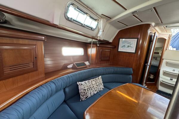 Memories 36ft Beneteau Yacht For Sale