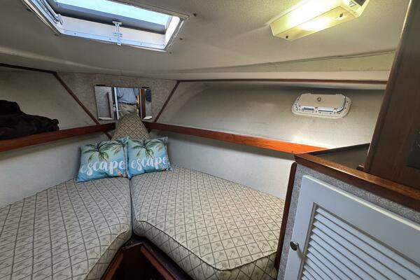 V Berth
