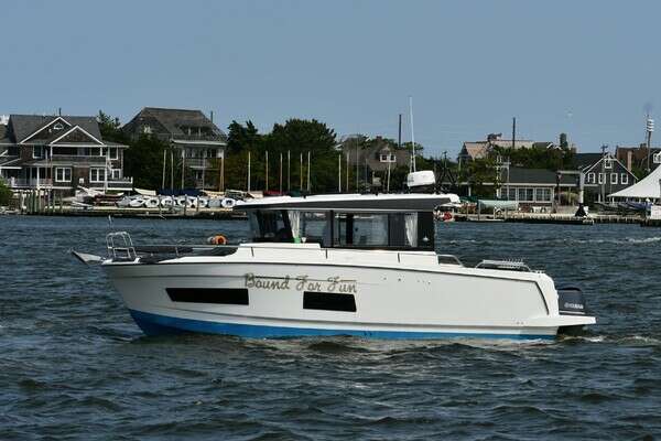 28-ft-Jeanneau-2020-NC Sport 895-Brick New Jersey United States yacht for sale