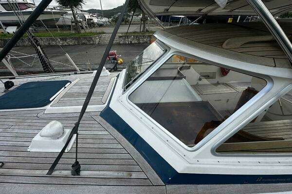 Hallberg-Rassy 42 Yacht For Sale