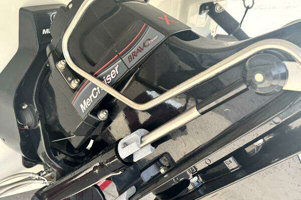 Photo of the 2015 Crownline 285 SS