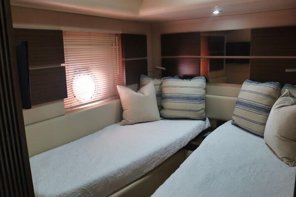 54ft Azimut Yacht For Sale