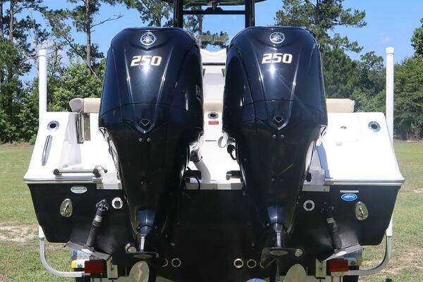 Photo of the 2022 Tidewater 272LXF