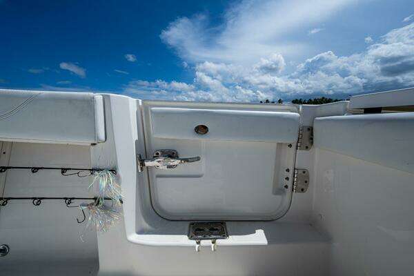 Pursuit 378 Yacht For Sale