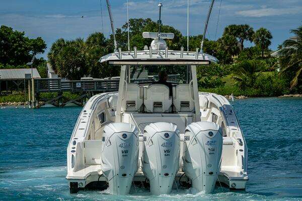 Pursuit 378 Yacht For Sale