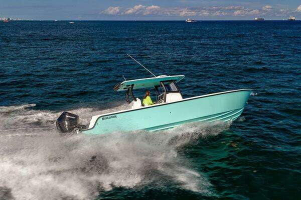 Photo of the 2026 Reef Runner 340