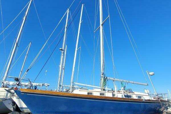 Photo of the 1985 Bristol 38.8 "Archipelago"