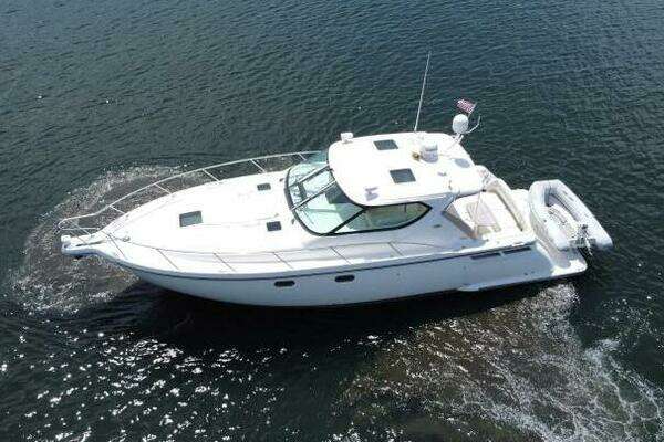 2006 Tiara Yachts 43