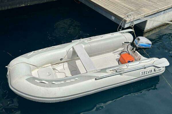 Aventura Power 10 Yacht For Sale
