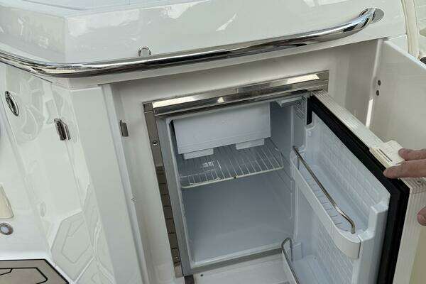 Monterey 355 Super Yacht Yacht For Sale