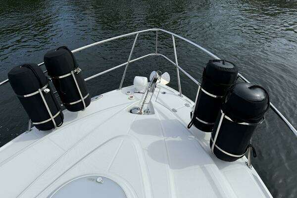 Monterey 355 Super Yacht Yacht For Sale