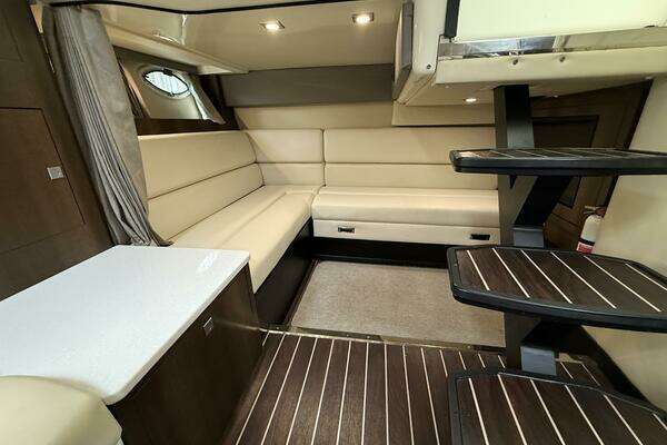 Monterey 355 Super Yacht Yacht For Sale