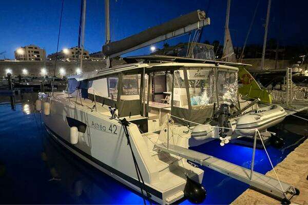 Fountaine Pajot Astrea 42 Yacht For Sale