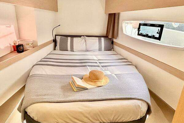 Fountaine Pajot Astrea 42 Yacht For Sale