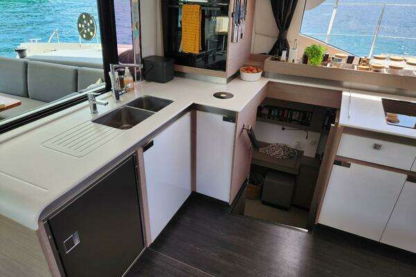 Fountaine Pajot Elba 45 Yacht For Sale