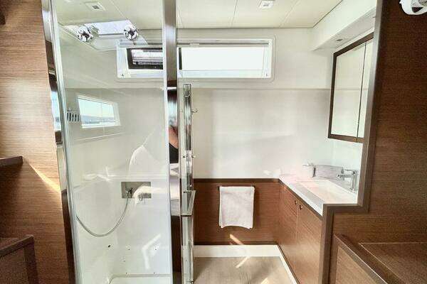 Lagoon 52F Yacht For Sale