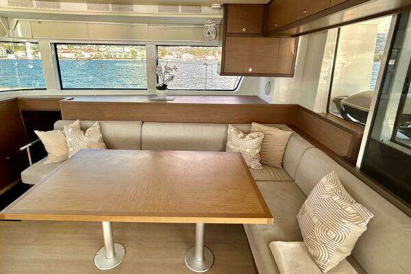 Lagoon 52F Yacht For Sale