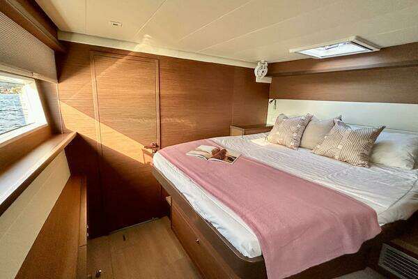 Lagoon 52F Yacht For Sale