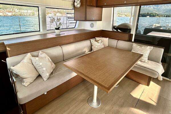 Lagoon 52F Yacht For Sale