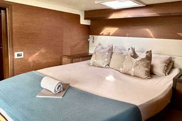 Lagoon 52F Yacht For Sale