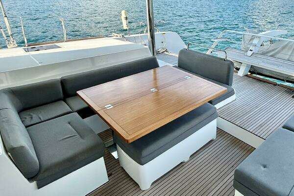 Lagoon 52F Yacht For Sale