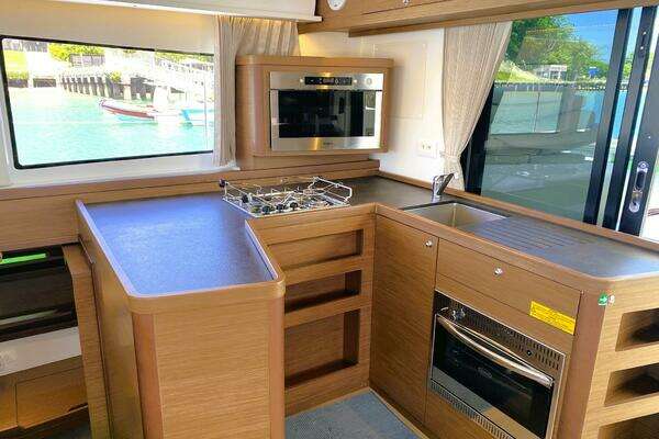Lagoon 42 Yacht For Sale