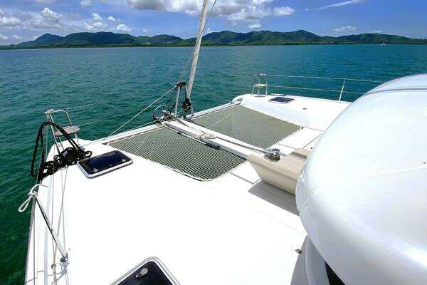 Lagoon 42 Yacht For Sale