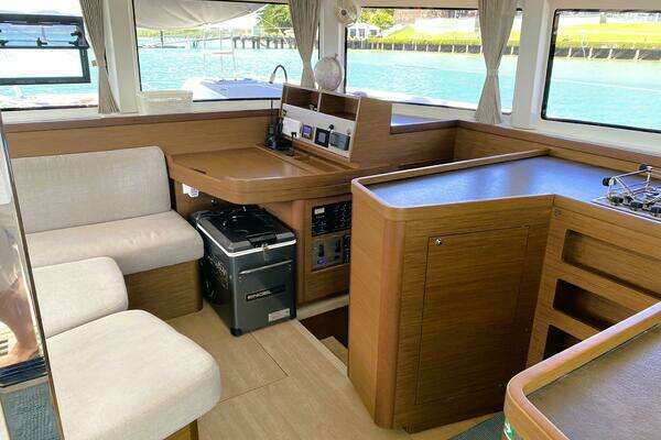Lagoon 42 Yacht For Sale