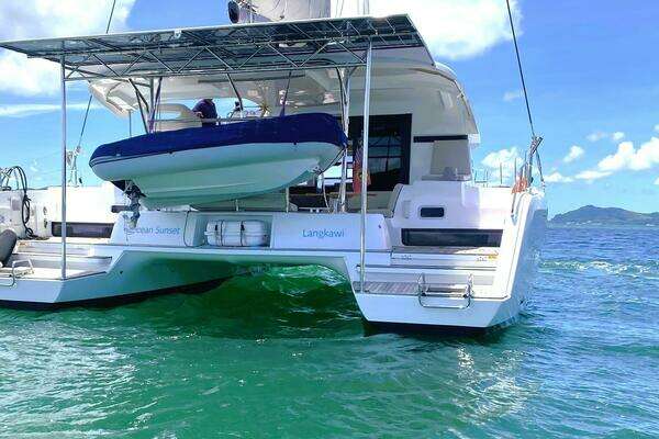 Lagoon 42 Yacht For Sale