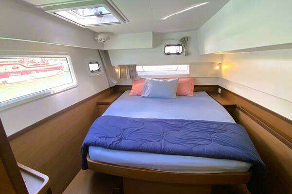 Lagoon 42 Yacht For Sale