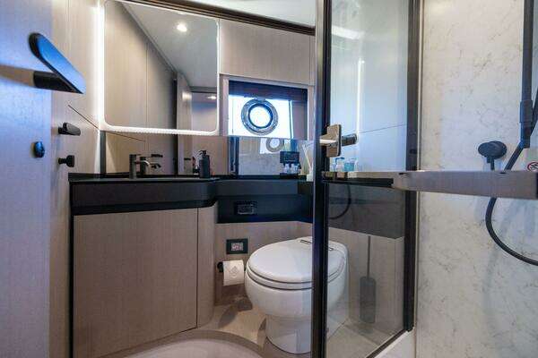 Azimut S7 Yacht For Sale