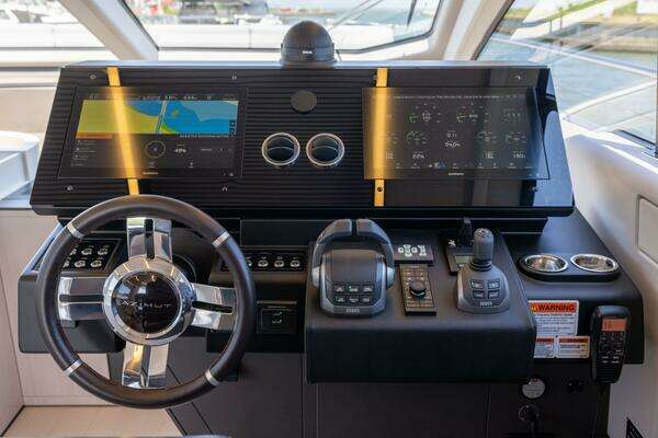 Azimut S7 Yacht For Sale