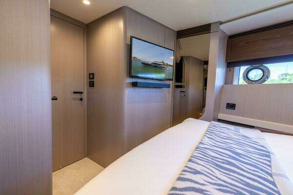 Azimut S7 Yacht For Sale