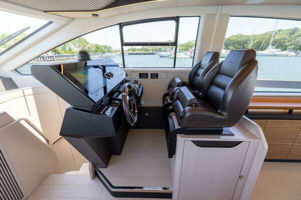 Azimut S7 Yacht For Sale