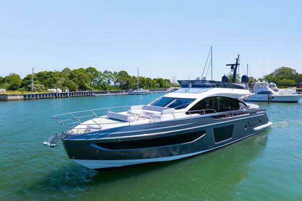 Azimut S7 Yacht For Sale