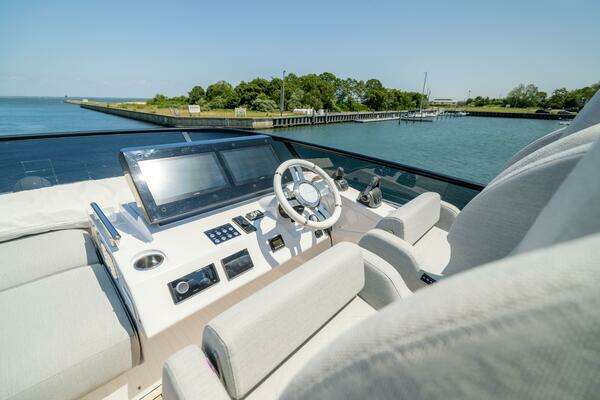 Azimut S7 Yacht For Sale