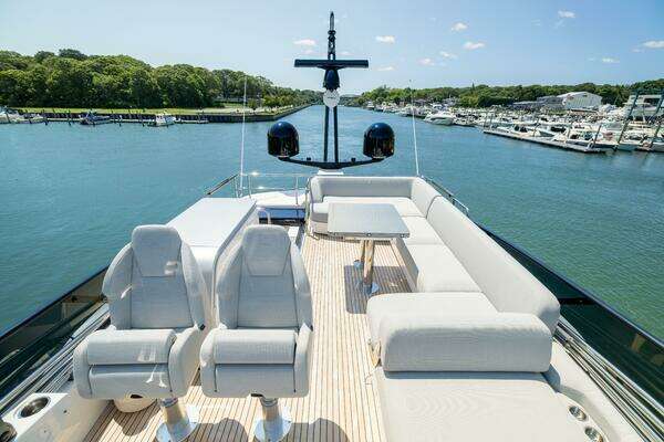 Azimut S7 Yacht For Sale
