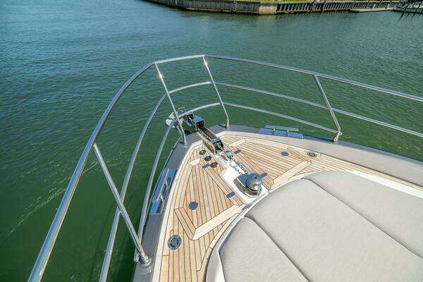 Azimut S7 Yacht For Sale