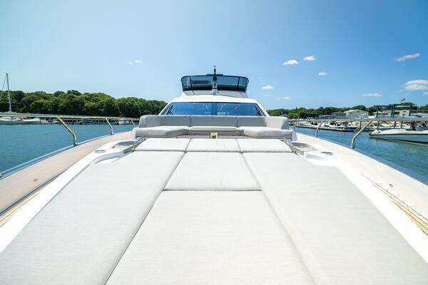 Azimut S7 Yacht For Sale