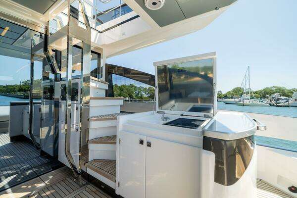 Azimut S7 Yacht For Sale