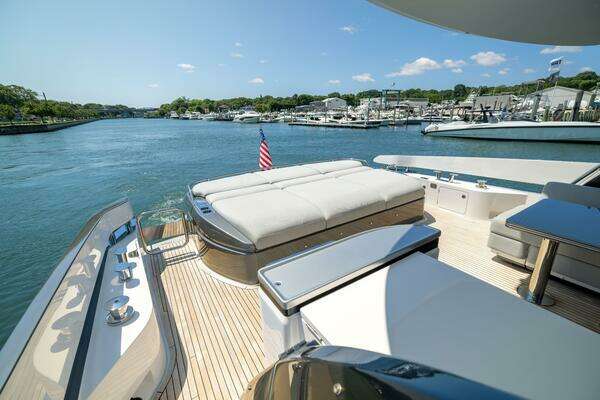 Azimut S7 Yacht For Sale