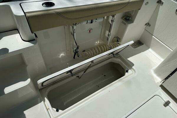 Pursuit OS325 Offshore Yacht For Sale