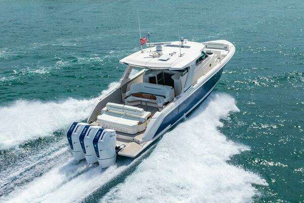 Tiara Yachts 48 LS Yacht For Sale