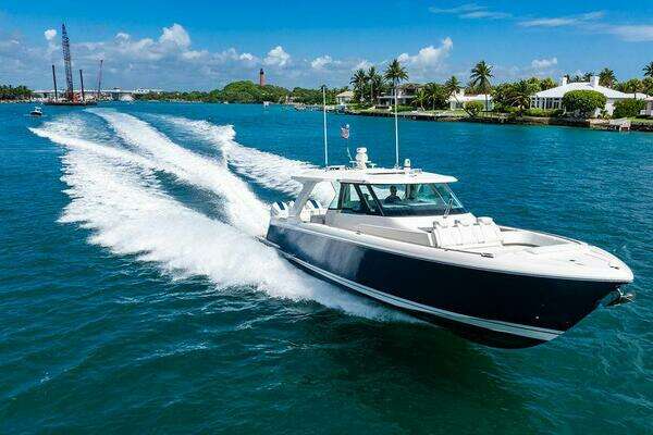 Tiara Yachts 48 LS Yacht For Sale